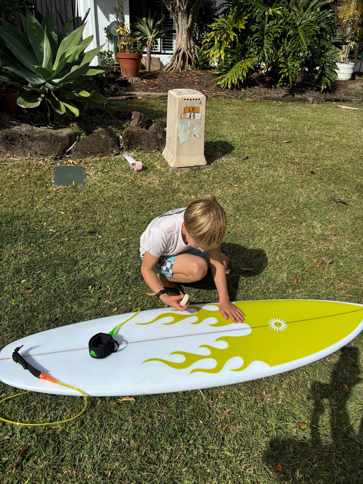 Groms, Fish & Shortboard Surfboard Hire Coolangatta