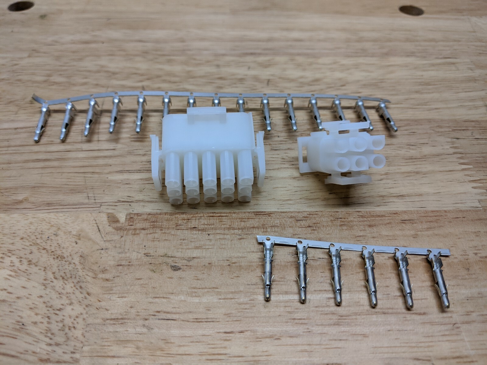 Ram Promaster Rear Speaker and Auxiliary Wiring Upfit Connector   480710 480704