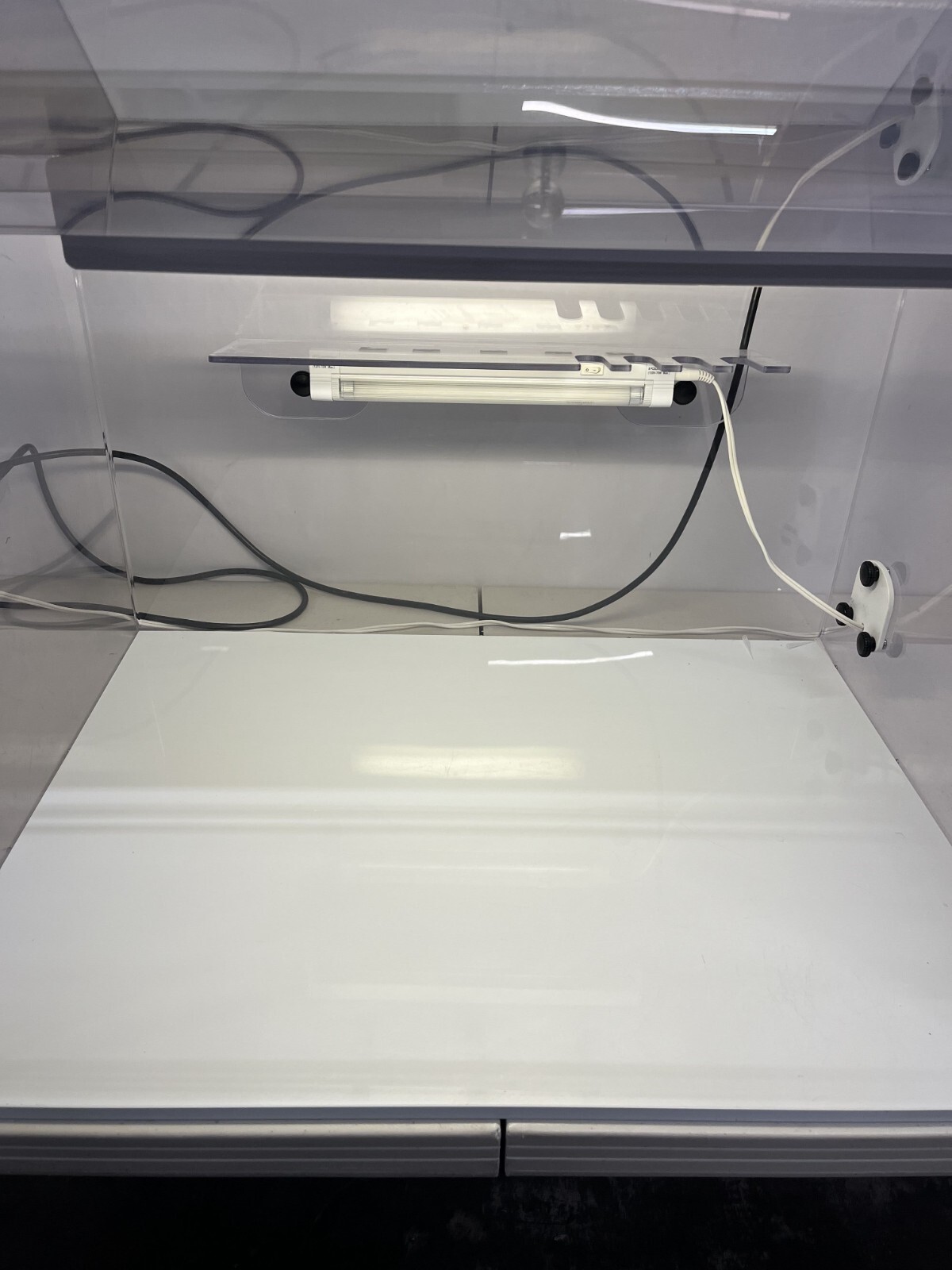 Airclean Systems PCR Workstation AC632LFUVC