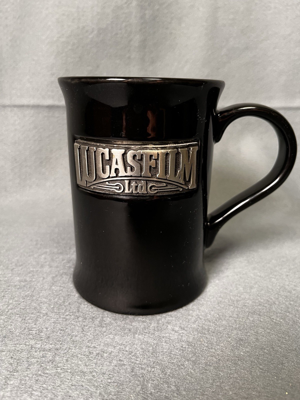 Lucasfilm Disney Parks Exclusive Black Mug Metal Logo Star Wars Collectible