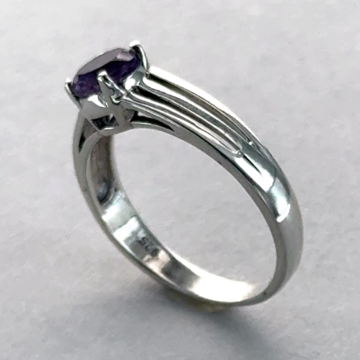 Natural and Round AMETHYST Ring - Multiple Sizes - 925 STERLING SILVER #23e