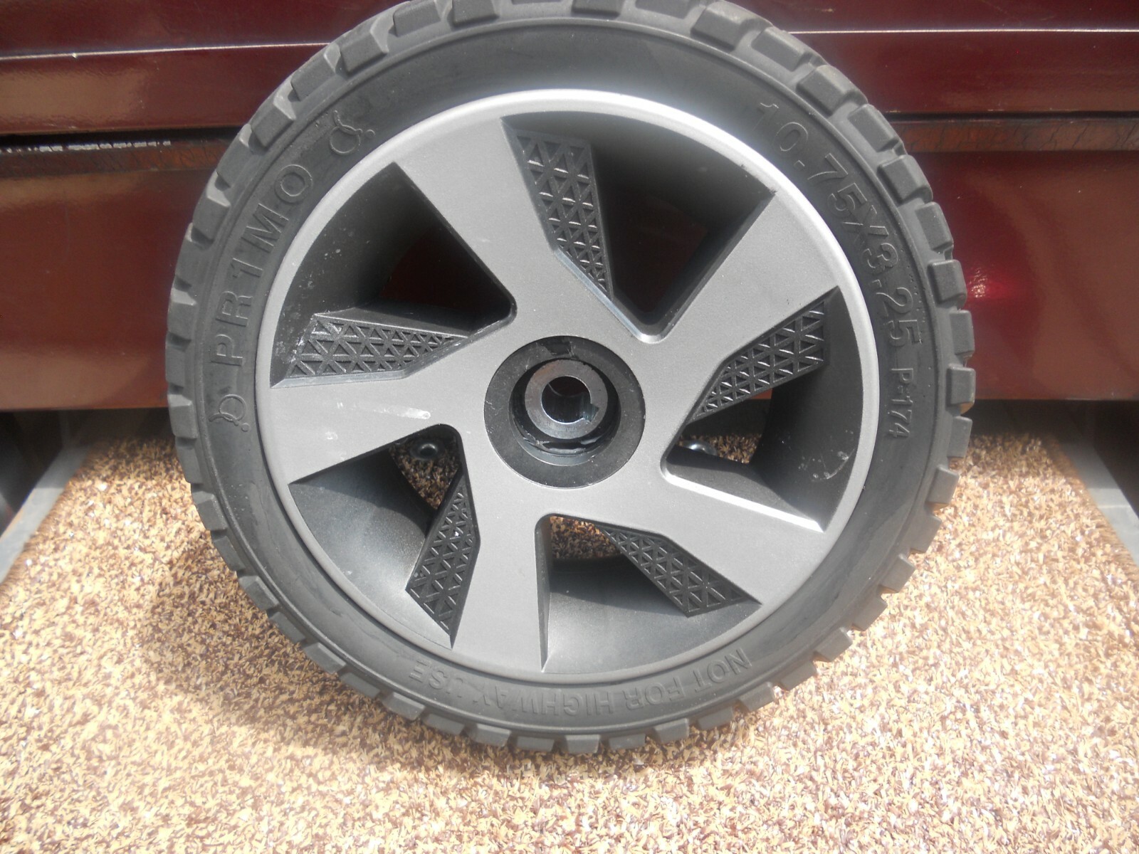 10.75 X 3.25 Rear Wheel For Zero Turn 10 #2935