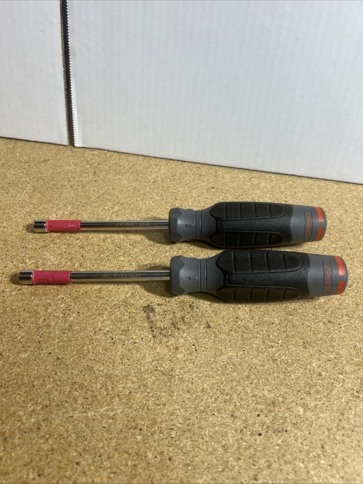 Proto JN1404  1/4.   2 Pices