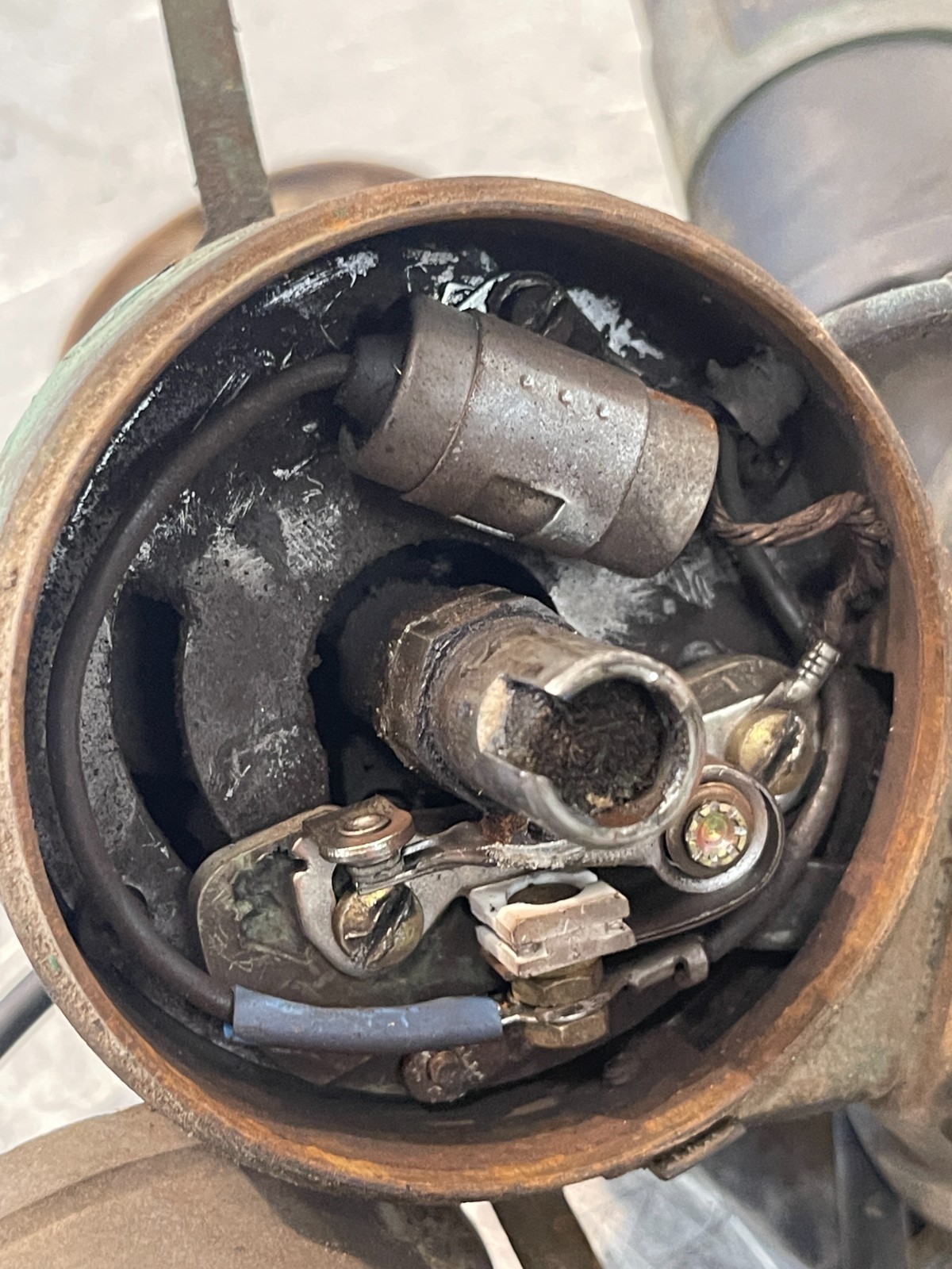 1965 Oliver 1850 Tractor Distributor