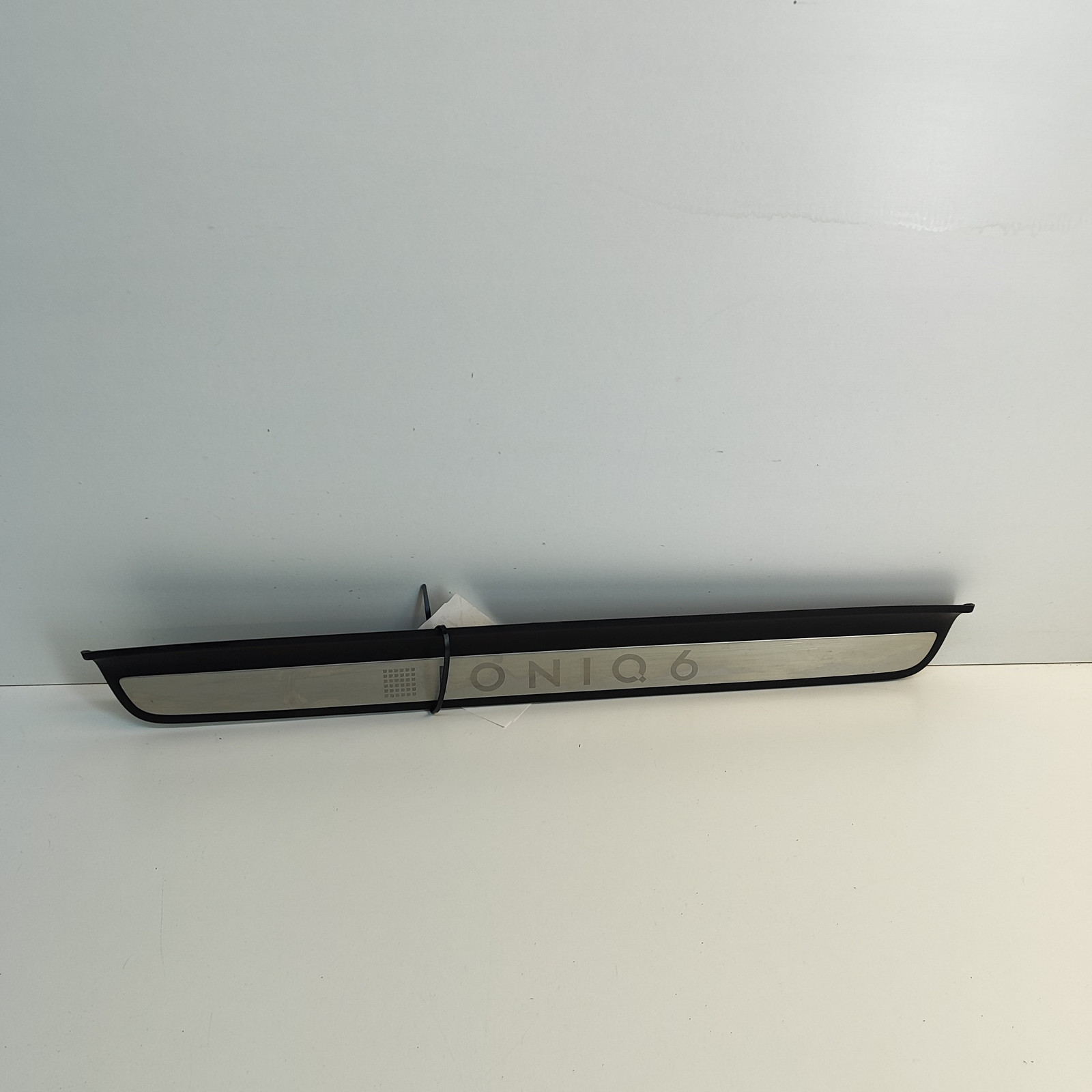 Hyundai Ioniq 6 CE Front Right Sill Trim 85883-KL500 2024 28455858