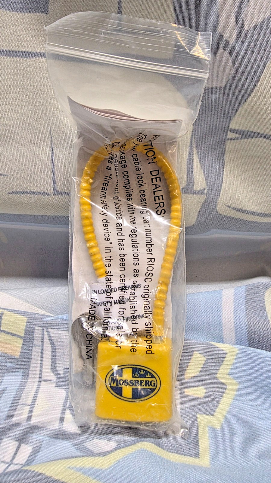 Mossberg Cable Lock Yellow Firearm Safety Lock R10SC 2 Keys & Instructions OEM
