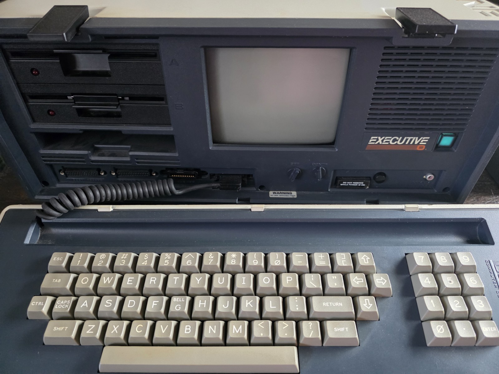 Osborne Executive Computers OCC2 Software Manual Please Read