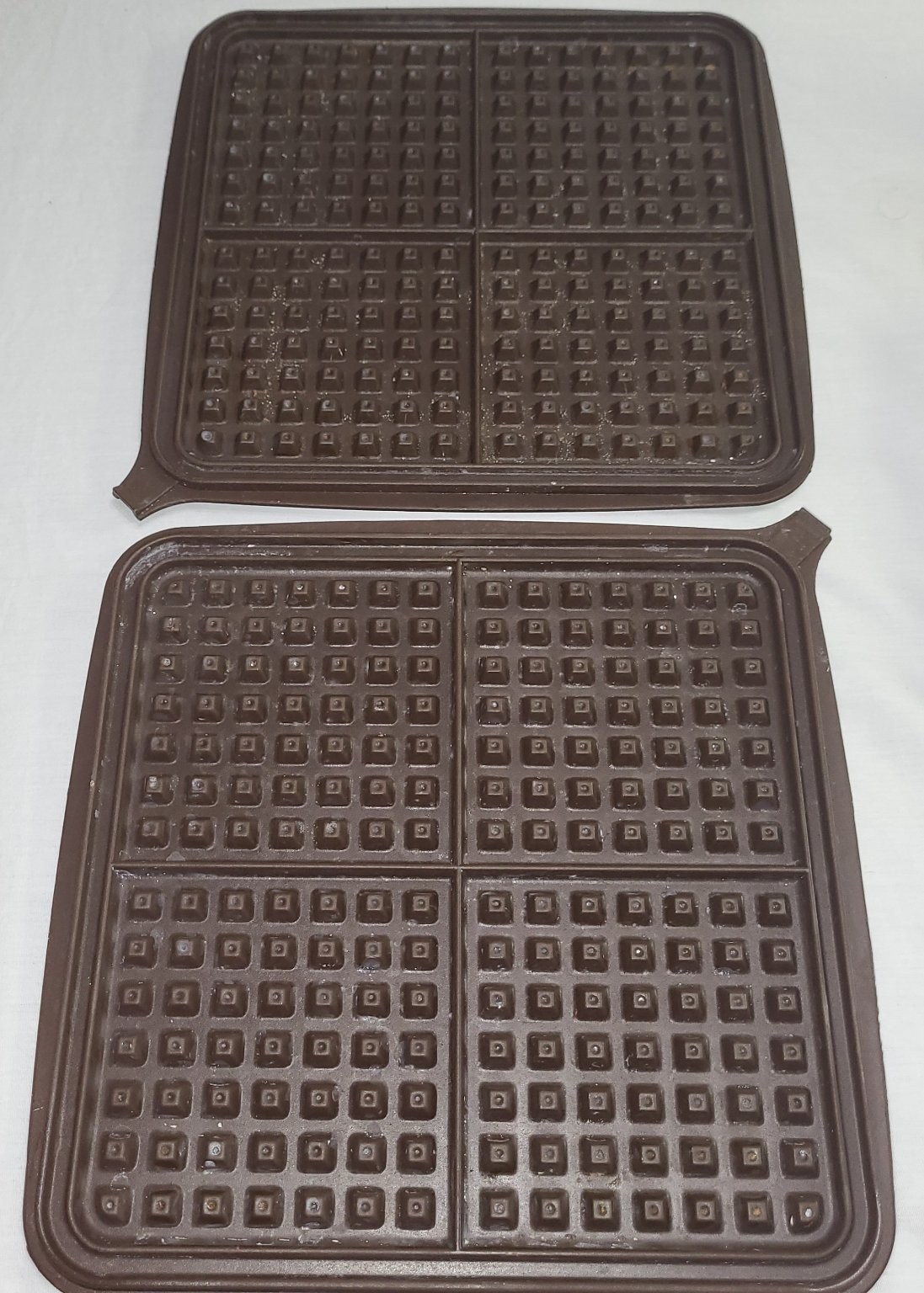 Toastmaster Model 269A Waffle Baker Stainless Steel Removable Reversible Plates