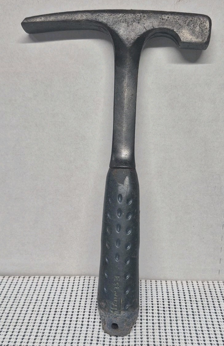 Vintage ESTWING  Ever Grip Masons Brick Laying Rock Pick Hammer