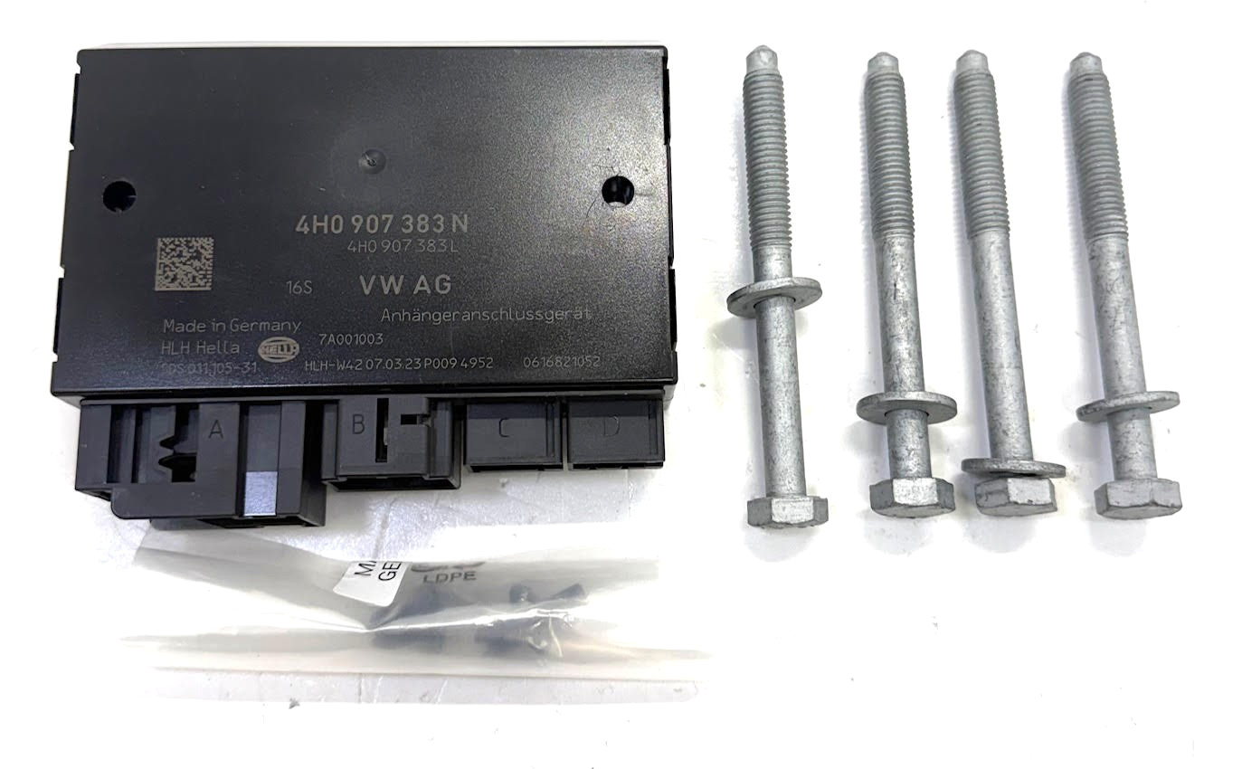 Porsche Macan 95B.1 Electronic Trailer Hitch Detection Control Unit Module ECU