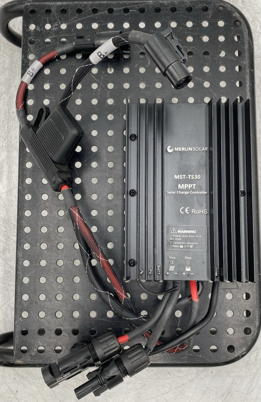 MERLIN SOLAR MST-TS30 MPPT SOLAR CHARGE CONTROLLER TESTED