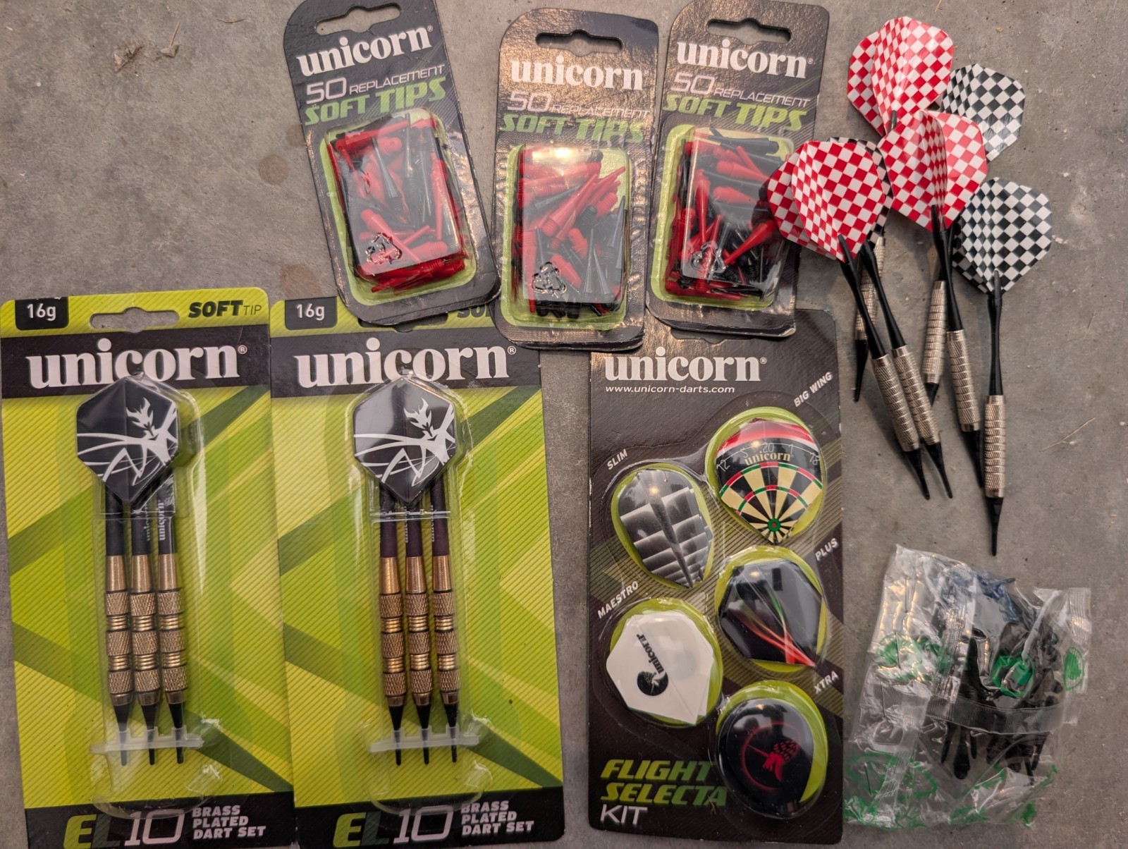 Unicorn Dart Lot EL10 16g Soft Tip Darts New in Box 2 Packs Of 3 + Extras