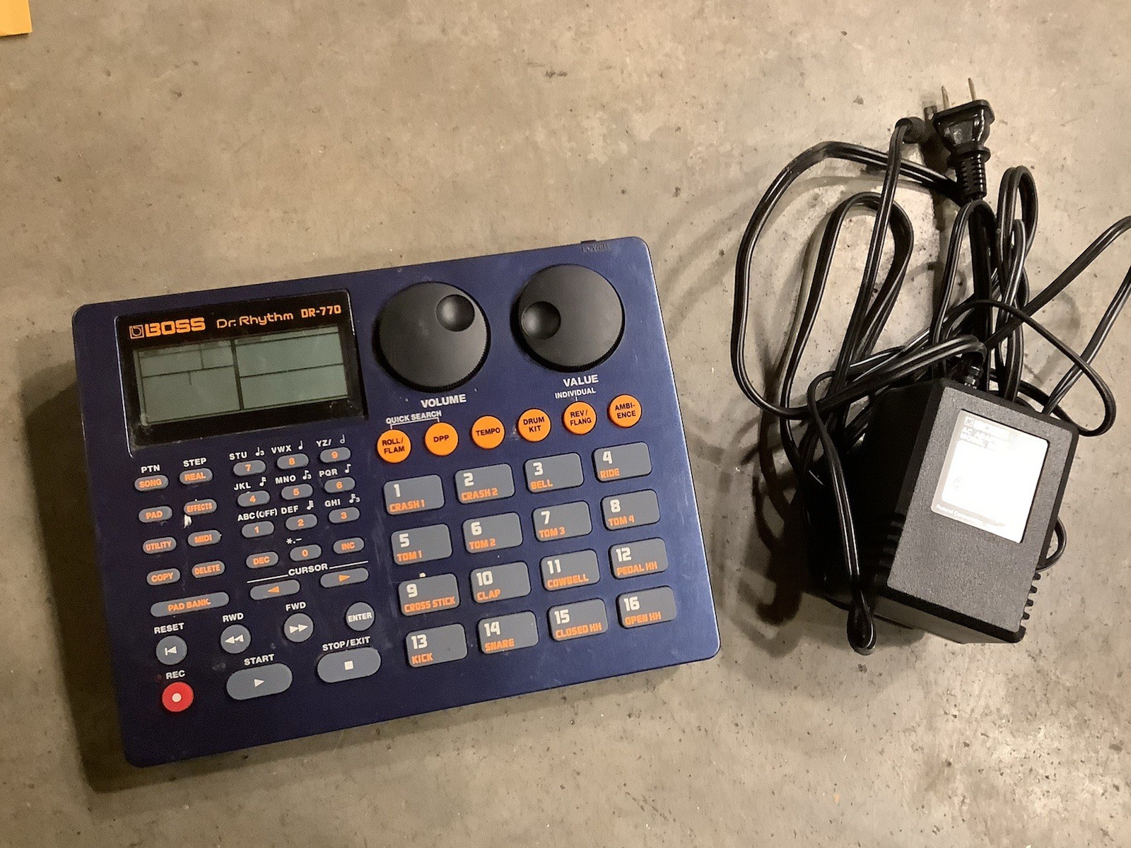 Boss DR-770 Dr Rhythm Drum Machine Rhythm AC Adapter TESTED LOW BATTERY #MA7