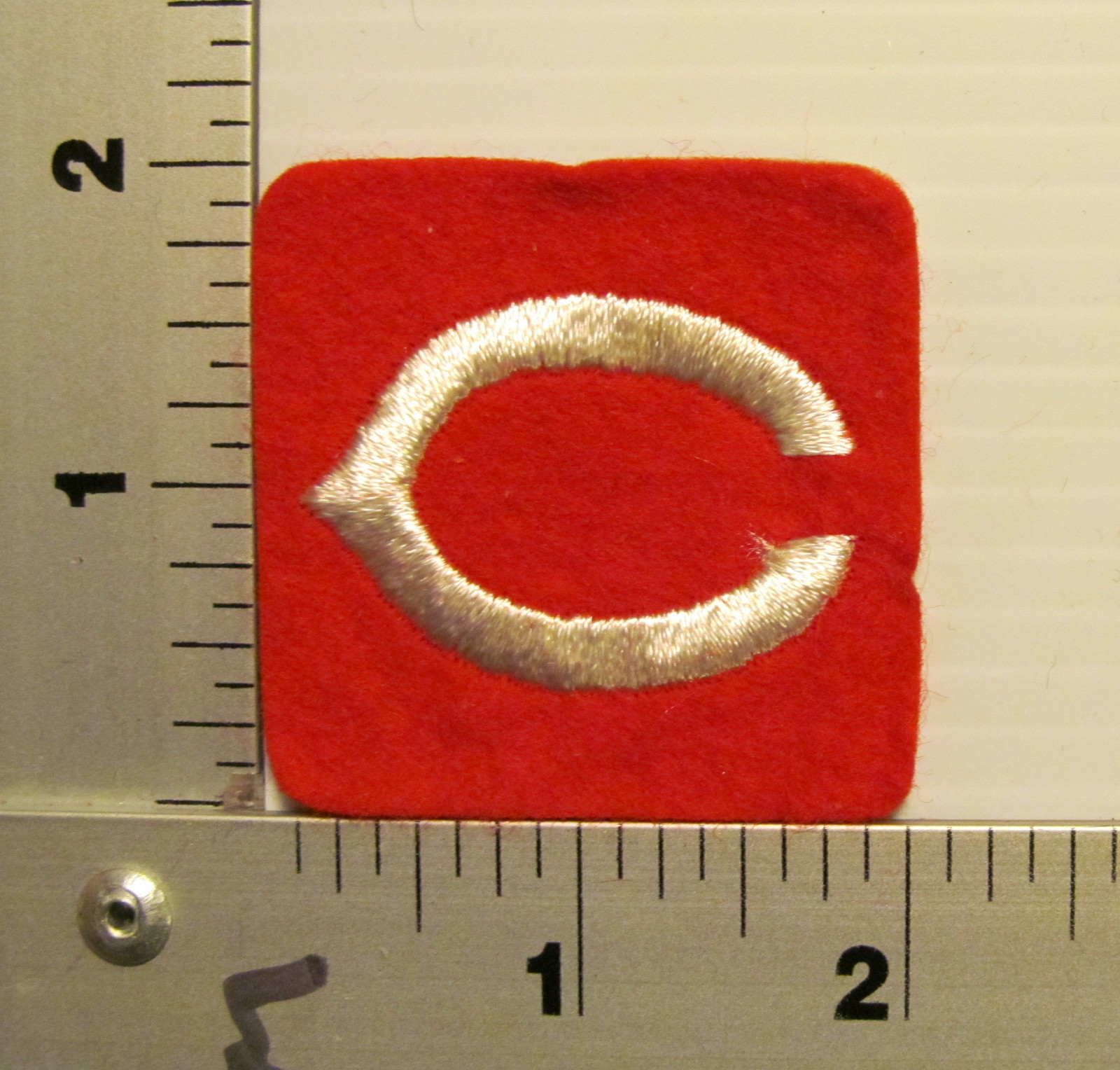 CINCINNATI REDS VINTAGE EMBROIDERED PATCH #3 (SQUARE)