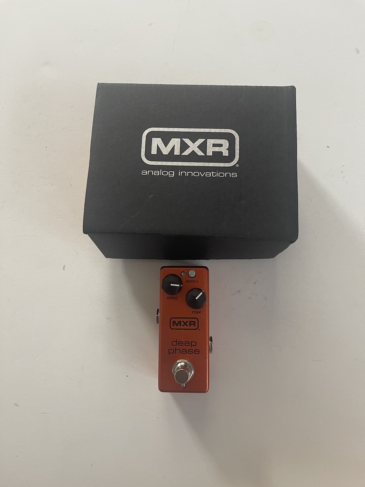 MXR Dunlop M-279 Deep Phase Analog Phaser Mini Compact Guitar Effect Pedal + Box