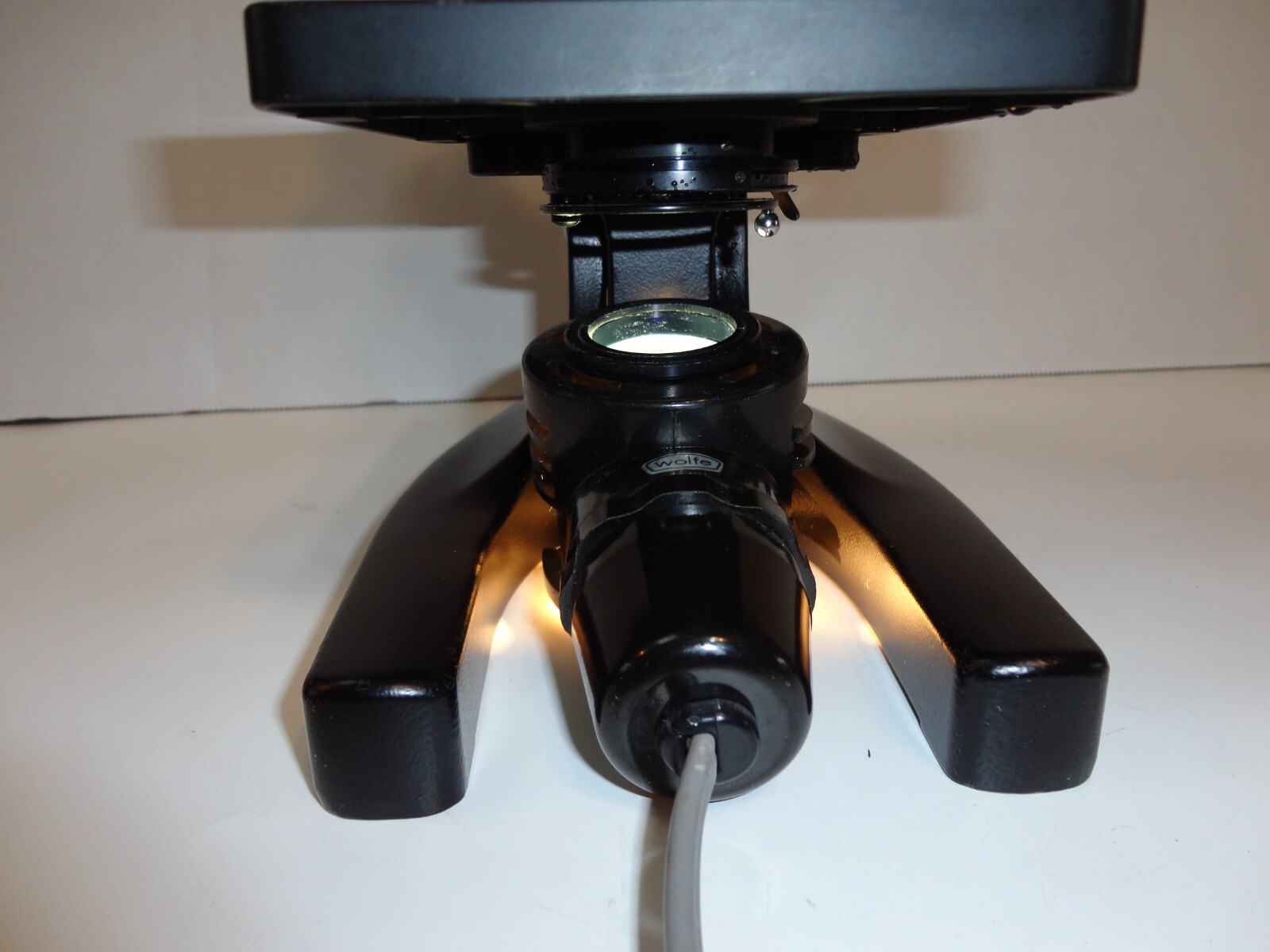 Vtg. Wolfe Microscope, No. 912209, 3 Objective Lenses 4 ,10, 45 W/working Light