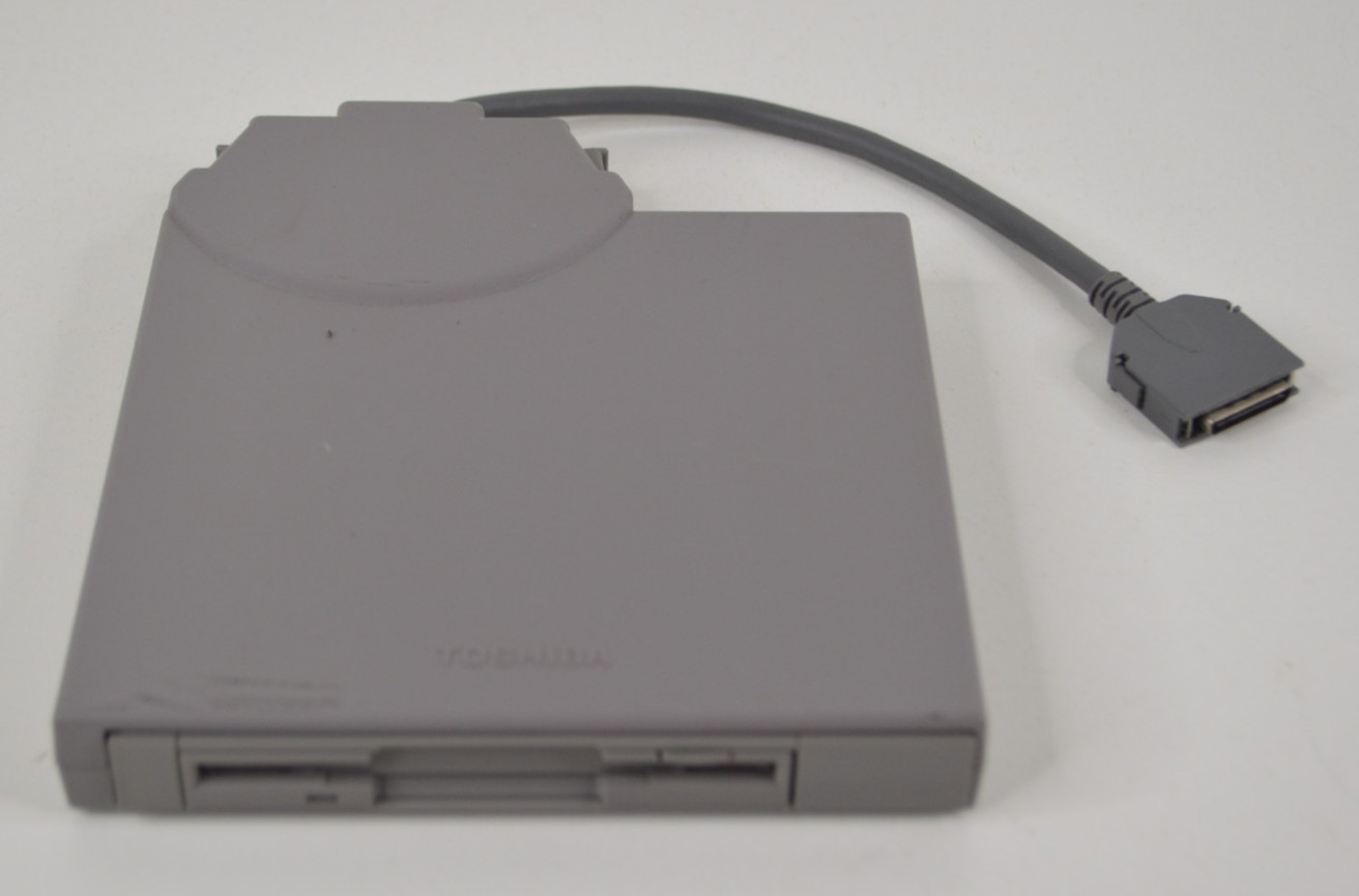 Toshiba PA2611U External 3.5 Floppy Disk Disc Drive FDD Attachment UNTESTED