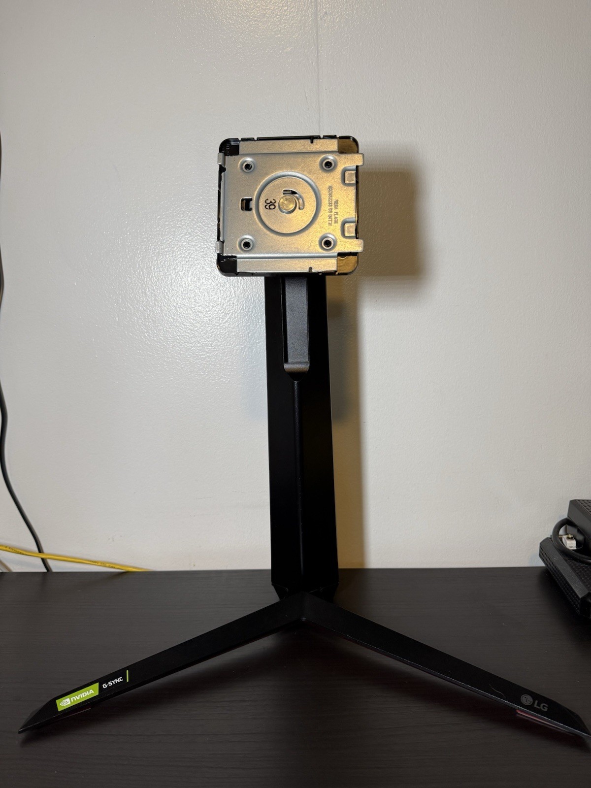 LG UltraGear Monitor Stand Base + OEM 19V Charger w/ VESA Plate G-SYNC
