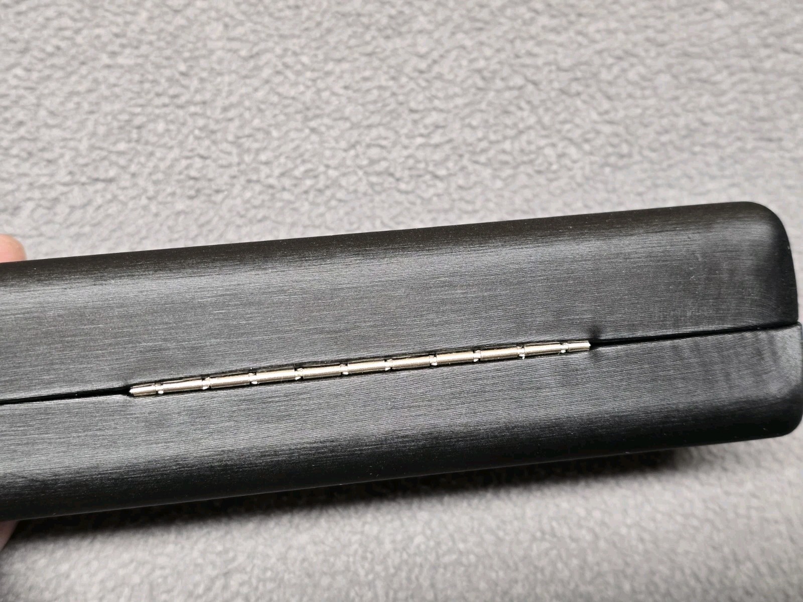 Joseph Abboud Clam Shell Black Eyeglasses Case Preowned