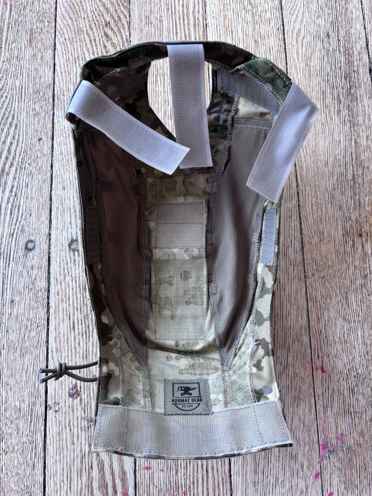 Roman Kurzman high cut Medium Multitarn helmet cover