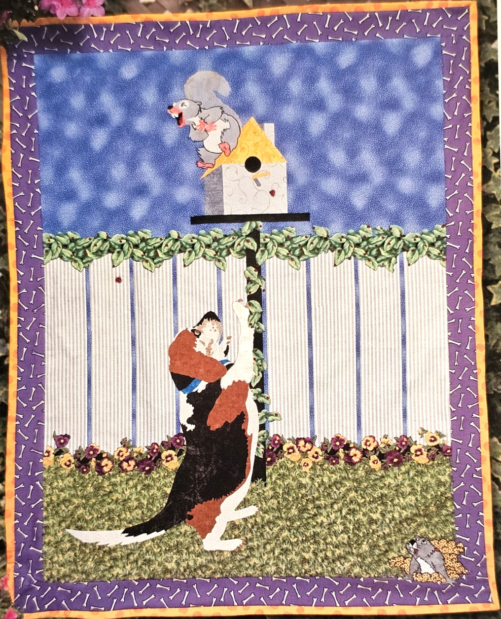 SQUIRRELY BEAGLES 38.5x52" Mad Dog Designs NEW UNCUT Pattern MDM128 P178
