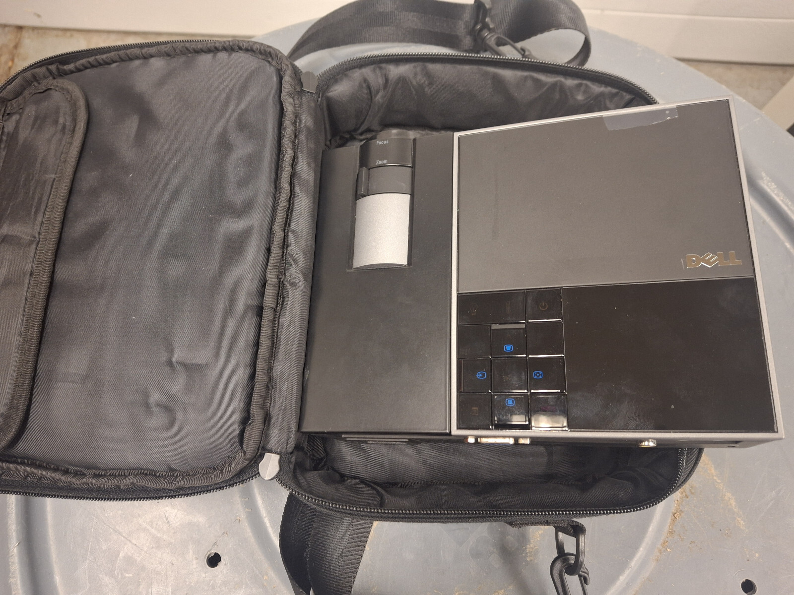 Dell M210X, Mobile Projector, HDMI, 2000 Lumens