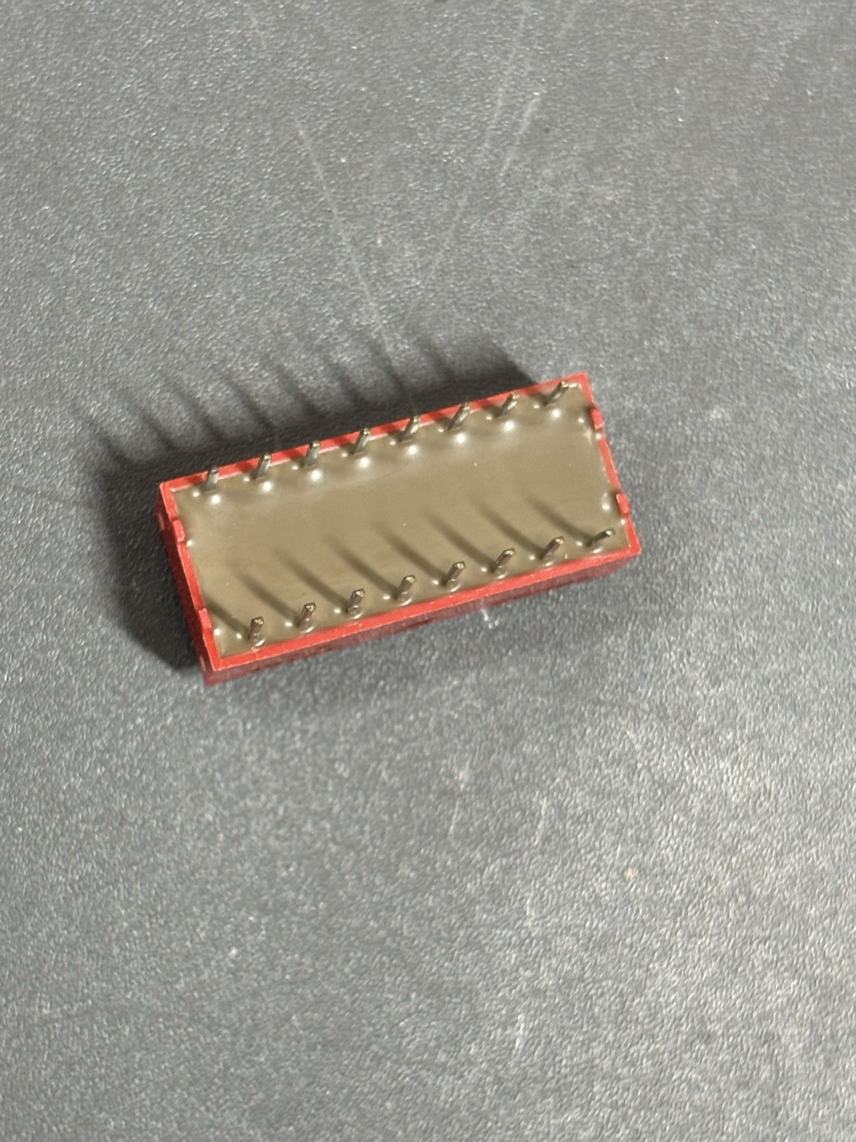 7x 2-Position DIP Switch PCB Through Hole Red
