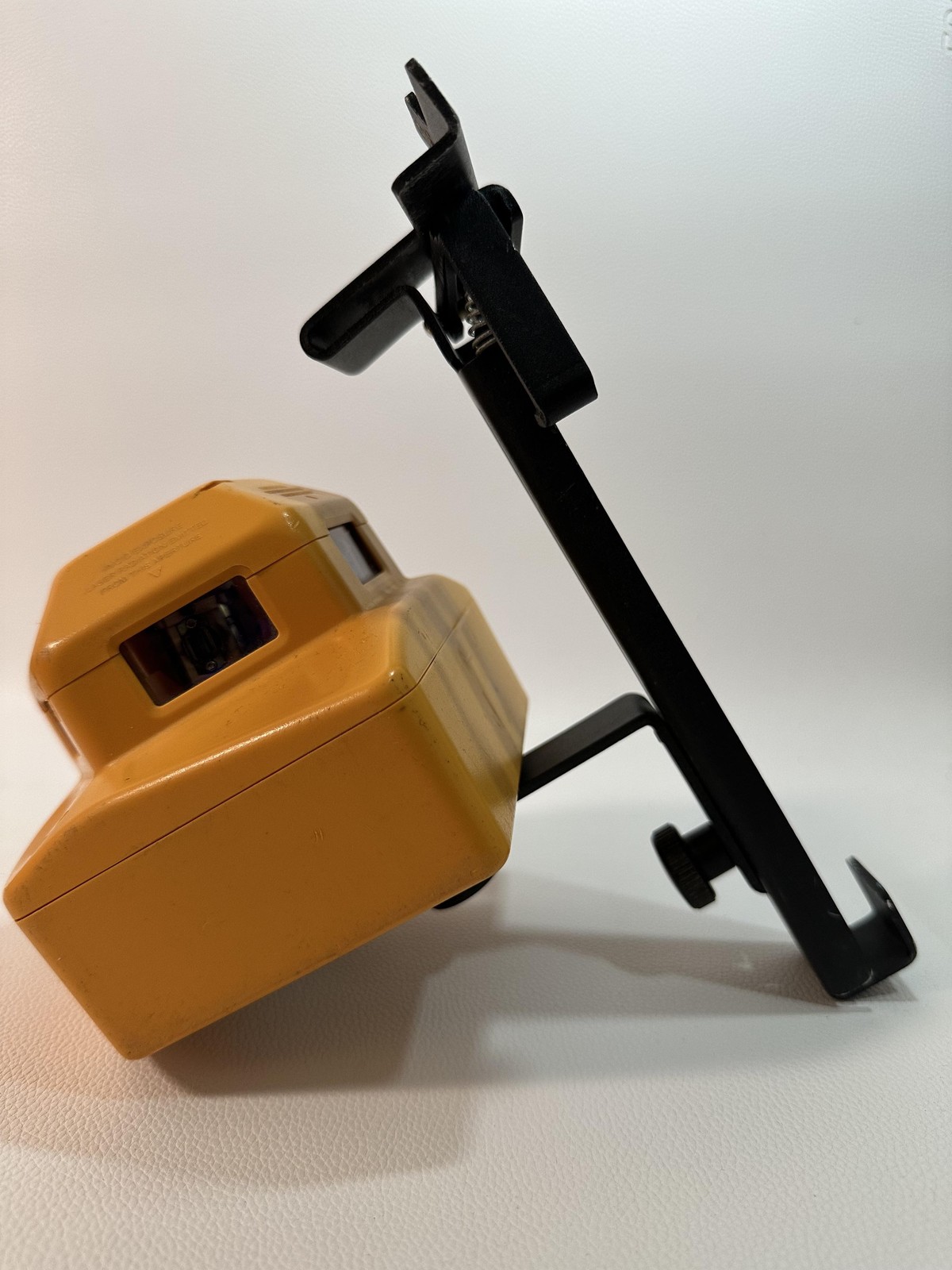 PLS PLS360E 360° Rotary Laser Level Tool Yellow W/ Wall Ceiling Mount Bracket