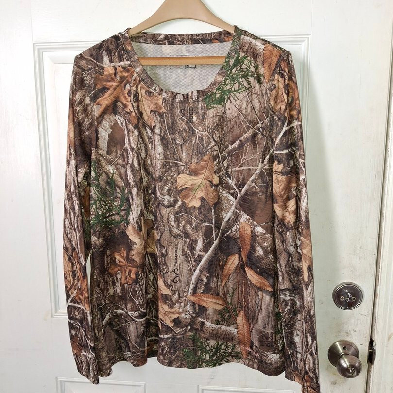 Magellan Outdoors Hunt Gear Realtree Edge long sleeve T-Shirt size XL mesh