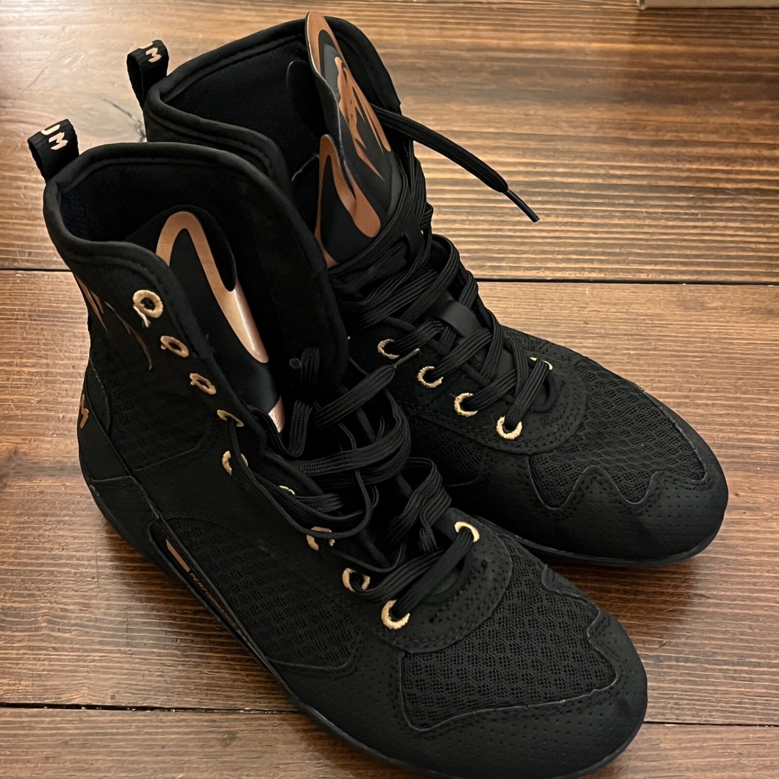 Venum Elite Boxing Shoes Men 7 Women 8.5 Black/Bronze Professional Sports Fight