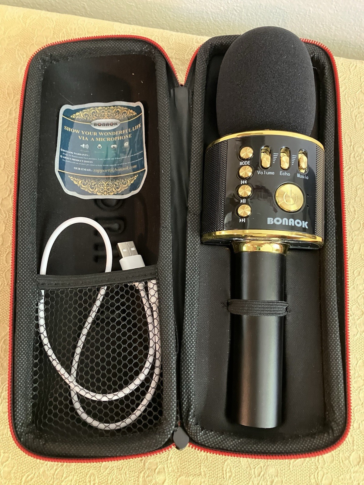 Bonaok Wireless Karaoke Bluetooth Microphone Mic & Case & Charging Cord Tested