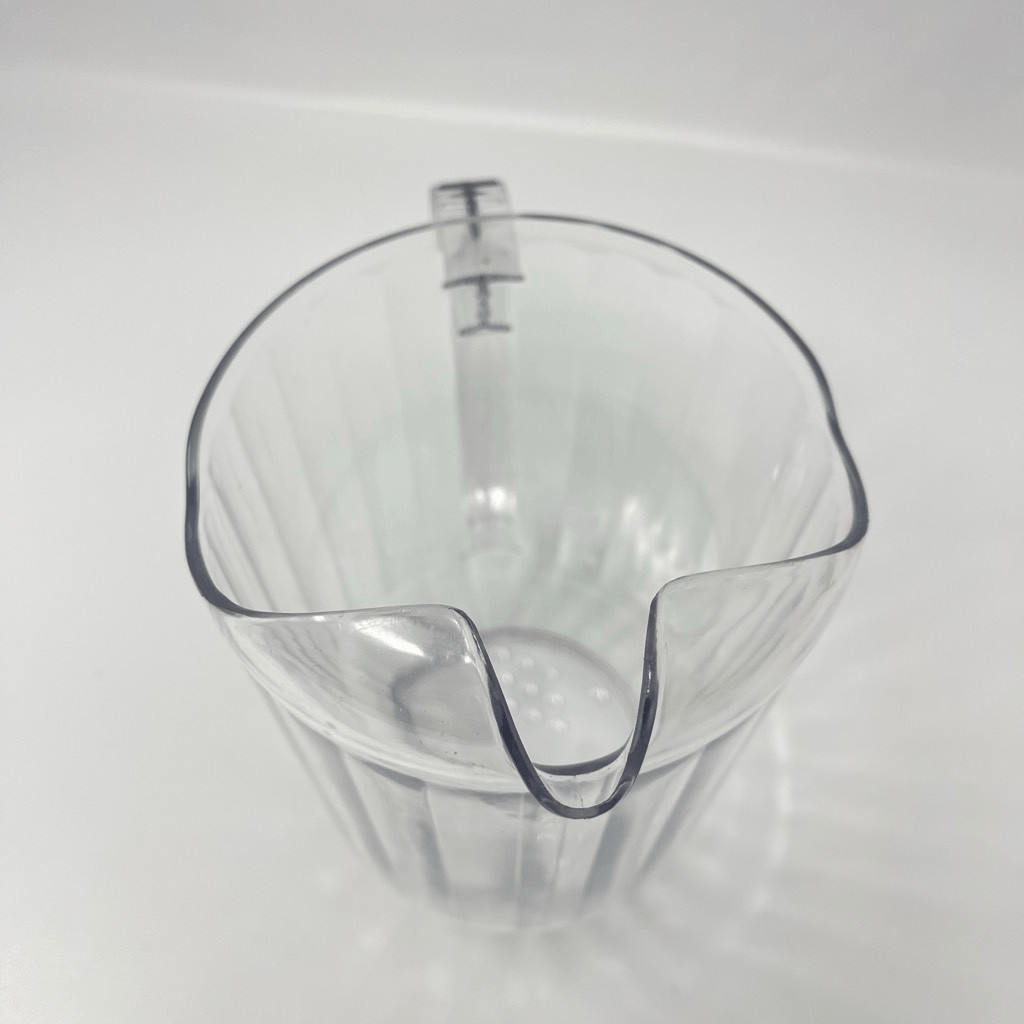 Carlisle 554007 Polycarbonate Pitcher 60 oz. Capacity Clear