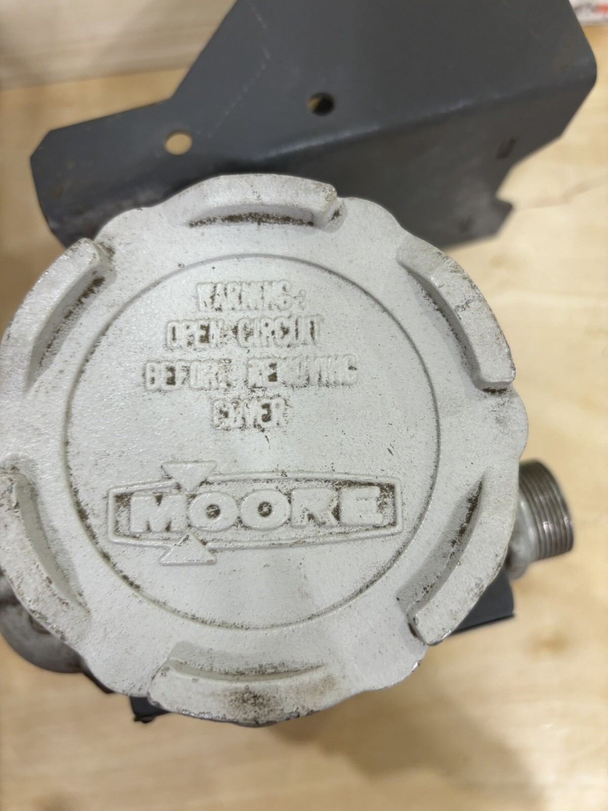 Moore XTCtm Temperature 344BNNN11G