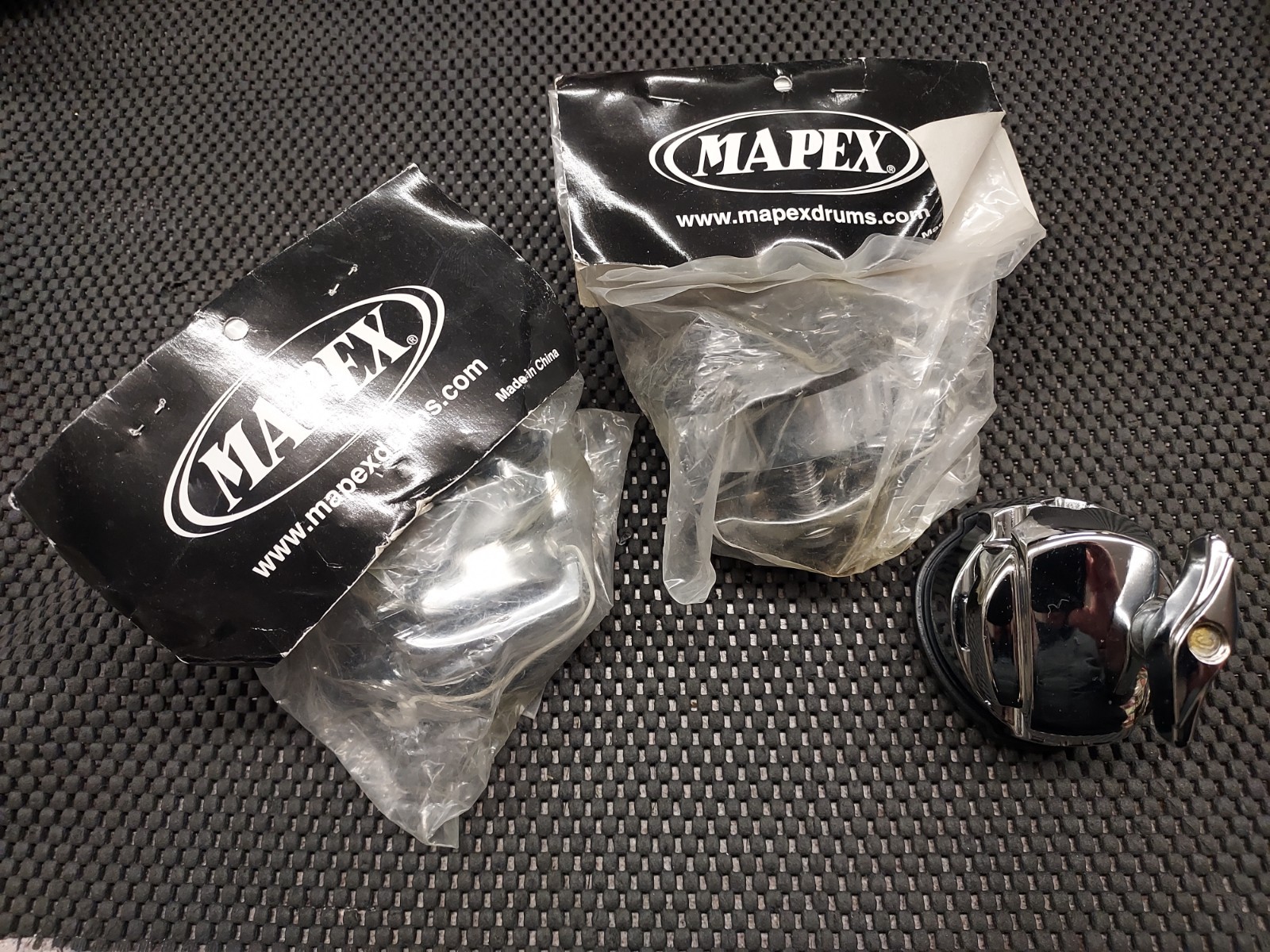 New Packaged Set of 3 Mapex Meridian floor tom leg mounts Drum Hardware