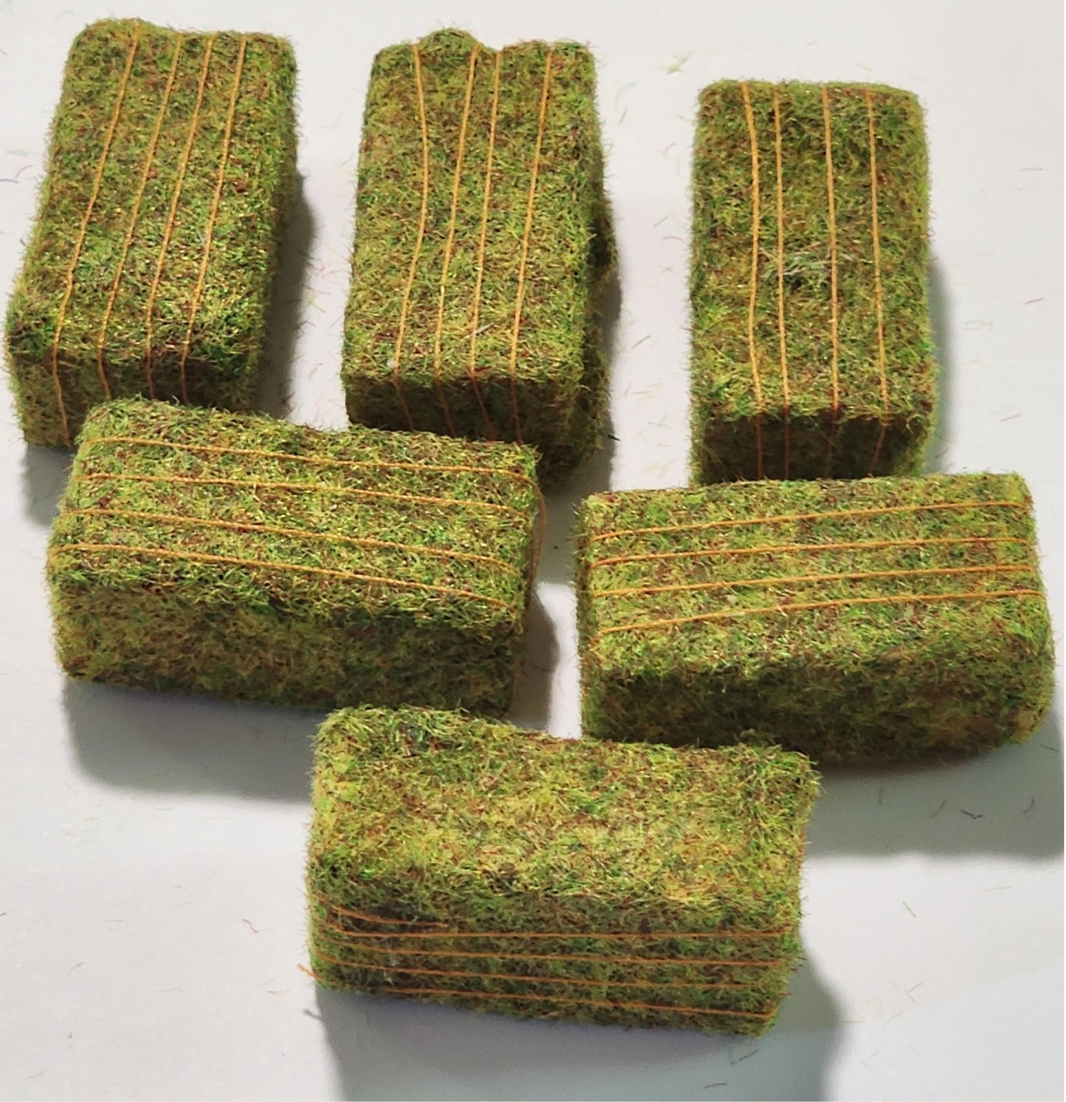 1/64 6 Pack of Custom 4'x3' Large Square Aged Hay Bales