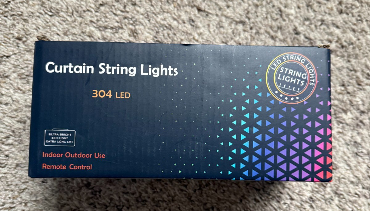Curtain String Lights 304 LED (brand new) Warm White