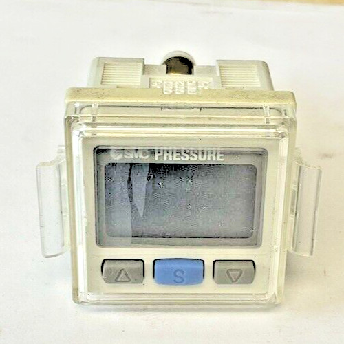 SMC ISE30A-01-N PRESSURE SWITCH 24VDC 40MA CLASS2