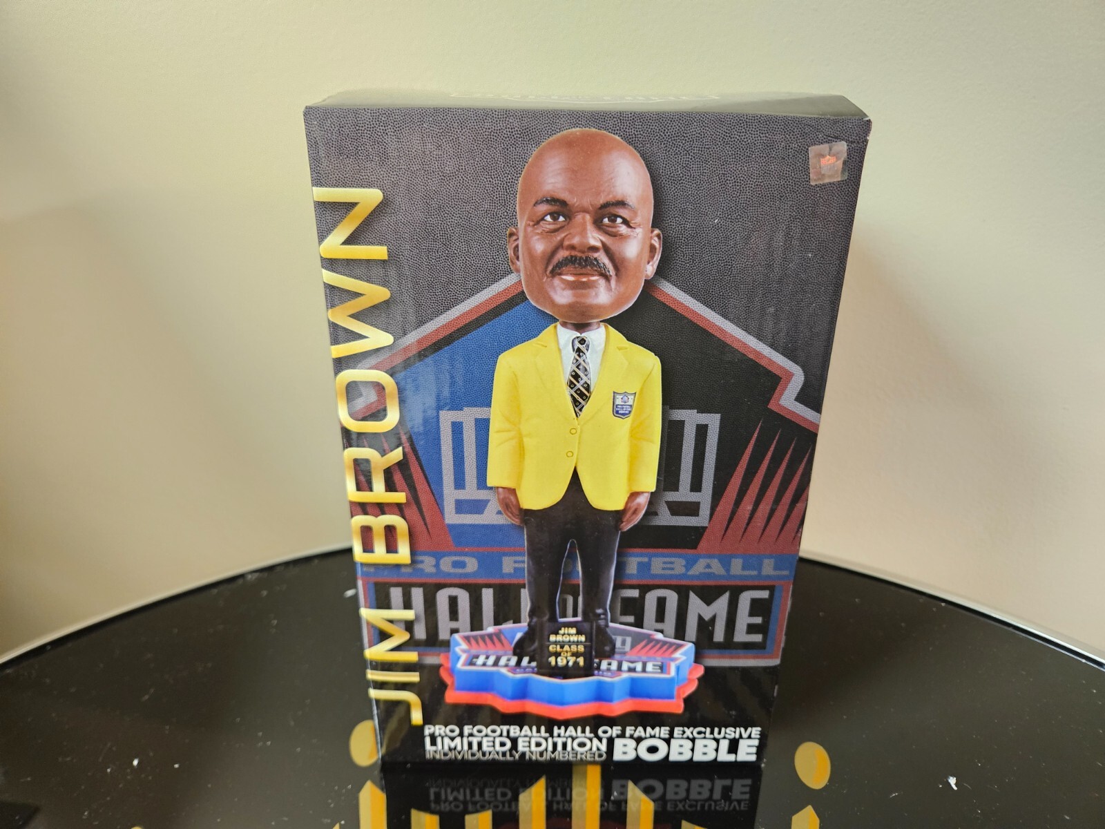 Jim Brown Hall of Fame Gold Jacket Induction Bobblehead - #42/1971 Lim. Ed.