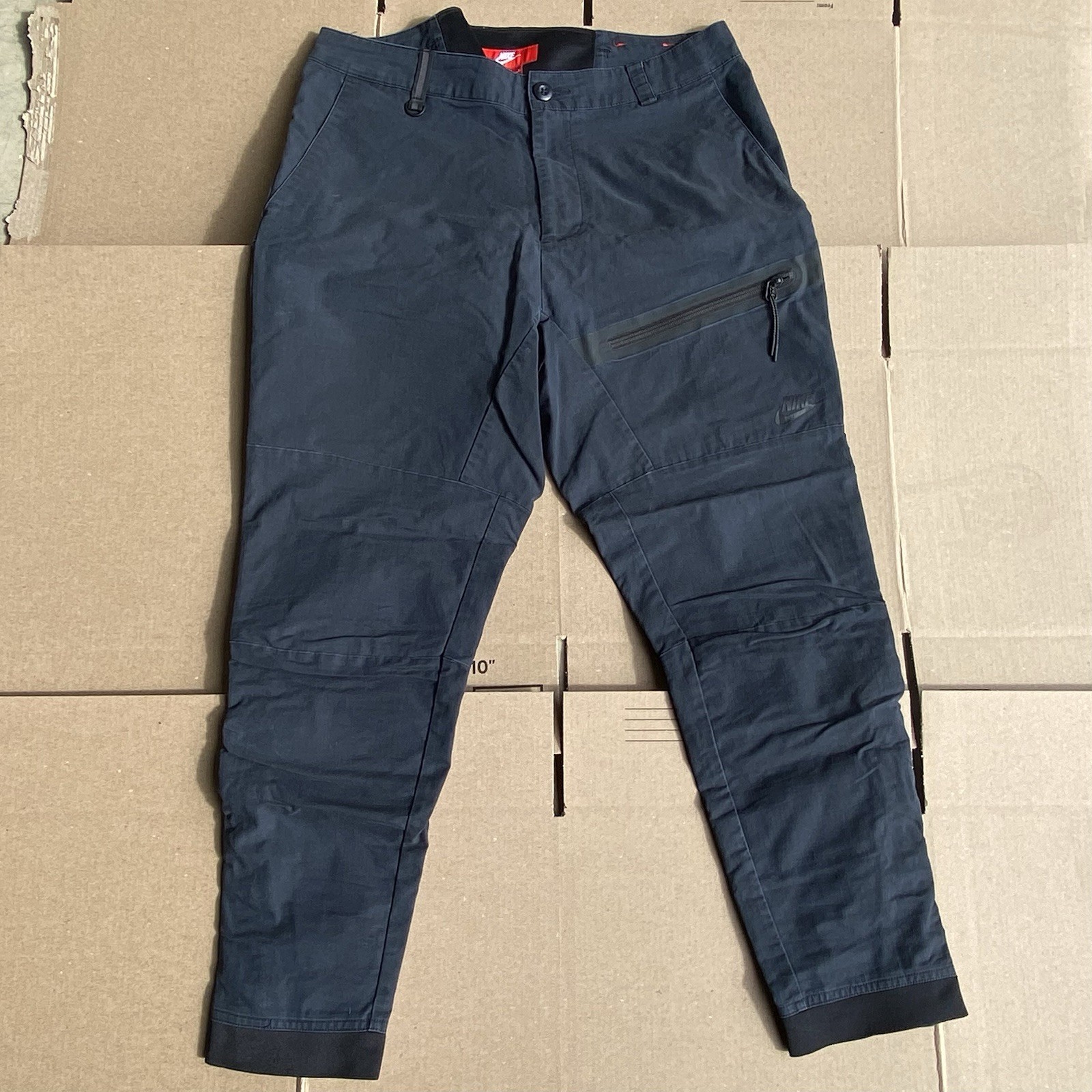 NIKE Sportswear Tech Woven Bonded Jogger Cargo Pants Men’s Size Medium 32 Black