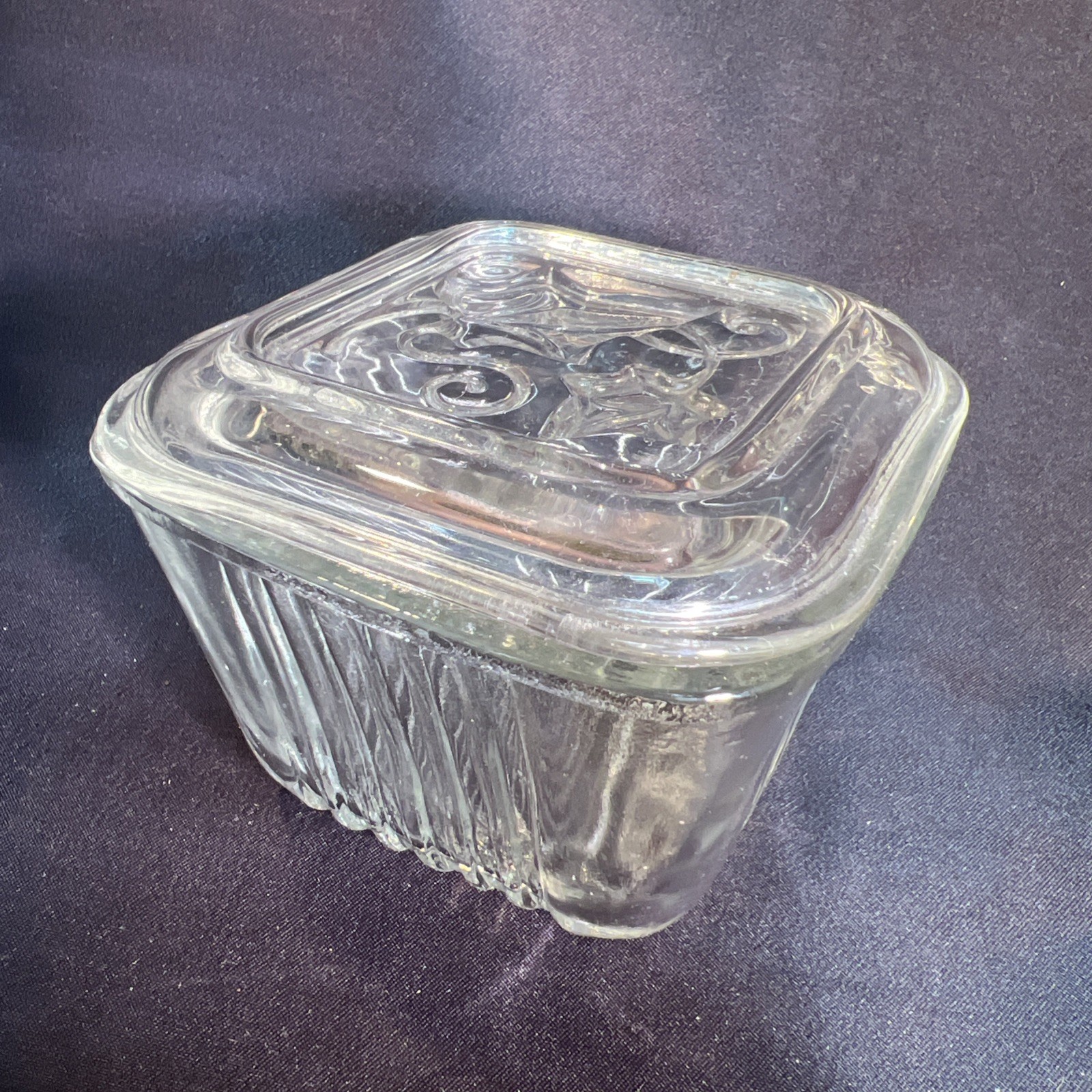 Vintage Clear Glass Fridgie Vine Leaf Embossed 4x4