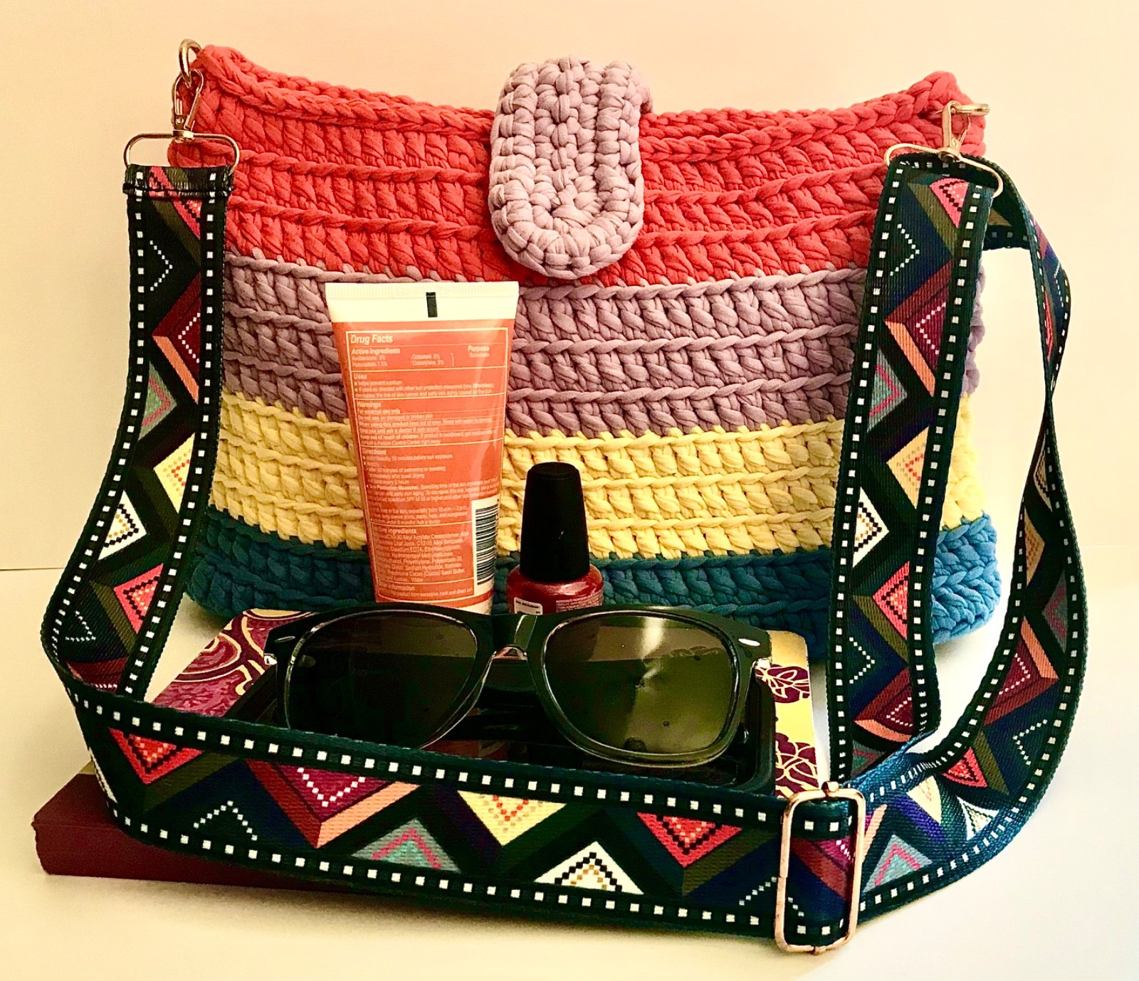 Mother’s Day crochet knitting project tote rainbow Tshirt yarn crossbody purse