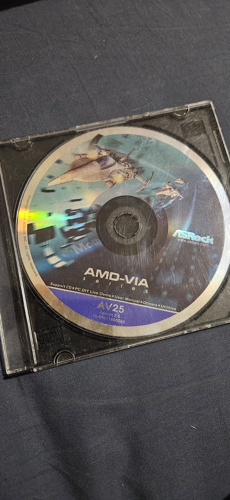 ASRock AMD VIA Series Drivers Support CD AV25 Ver 2.5 15-09411600DAK (2004)
