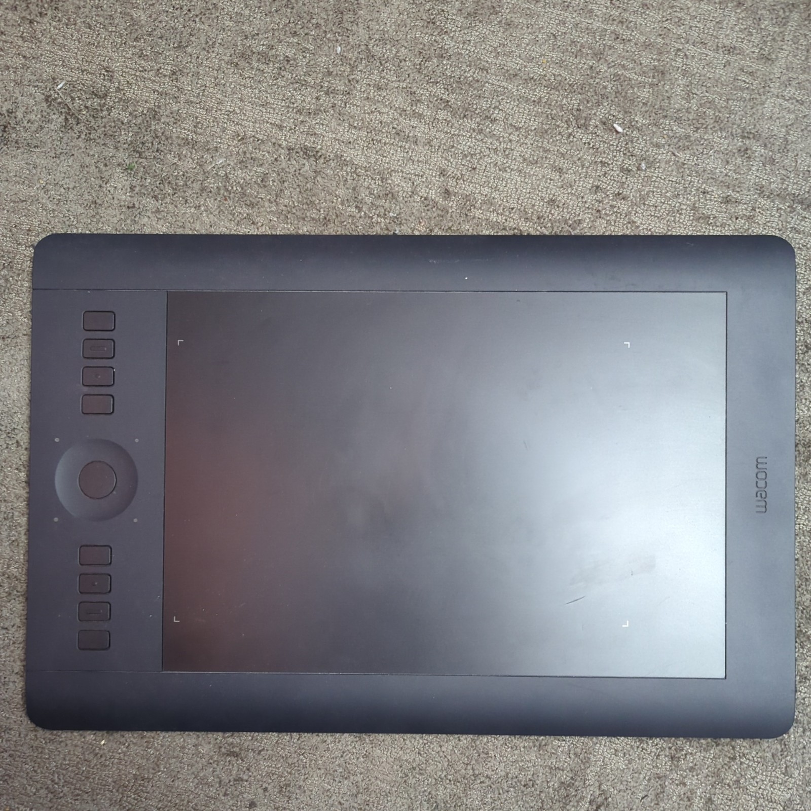 WACOM INTUOS Pro Medium PTH-651 Tablet w/pen, USB adapter, spare nubs