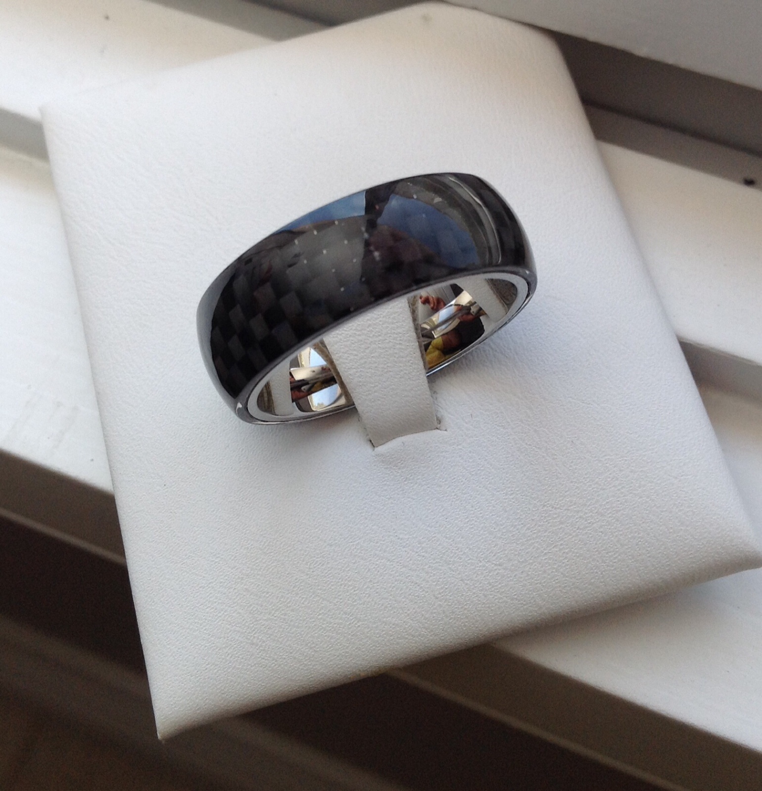 8mm Stainless Steel  Black Carbon Fibre Men’s Wedding Band Ring Size 9-13.5