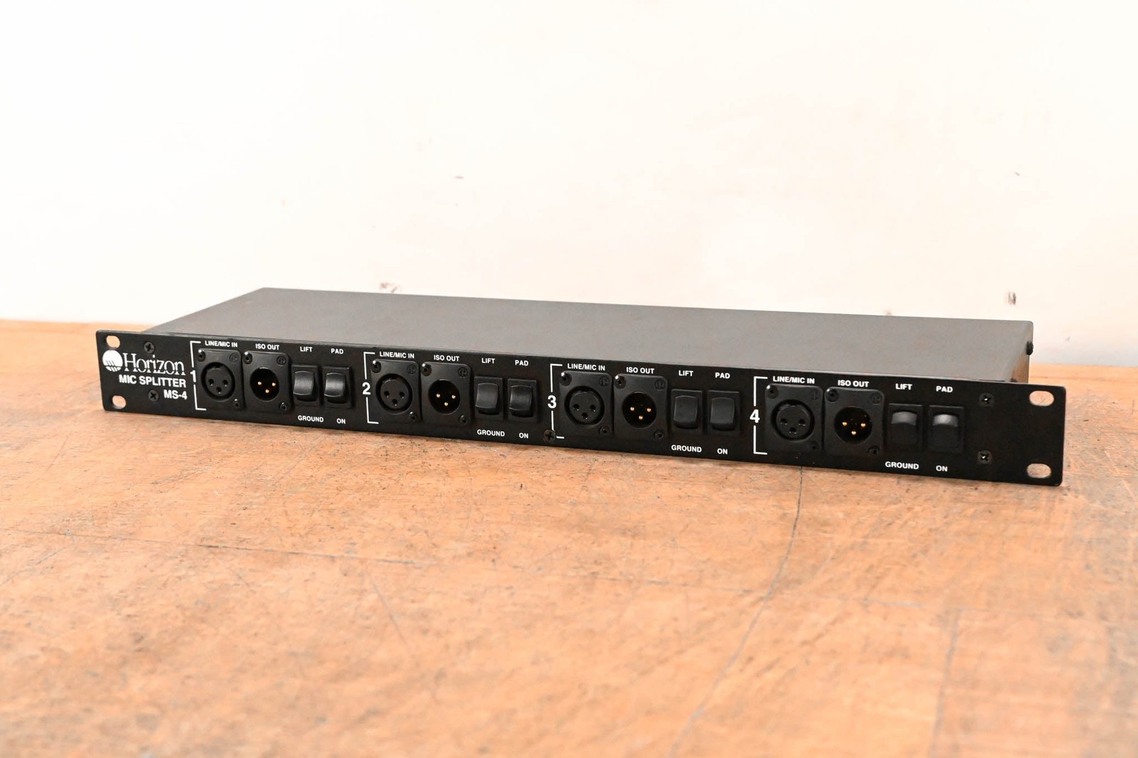 Horizon MS-4 4-Channel Rackmount Mic Splitter CG01S8Y