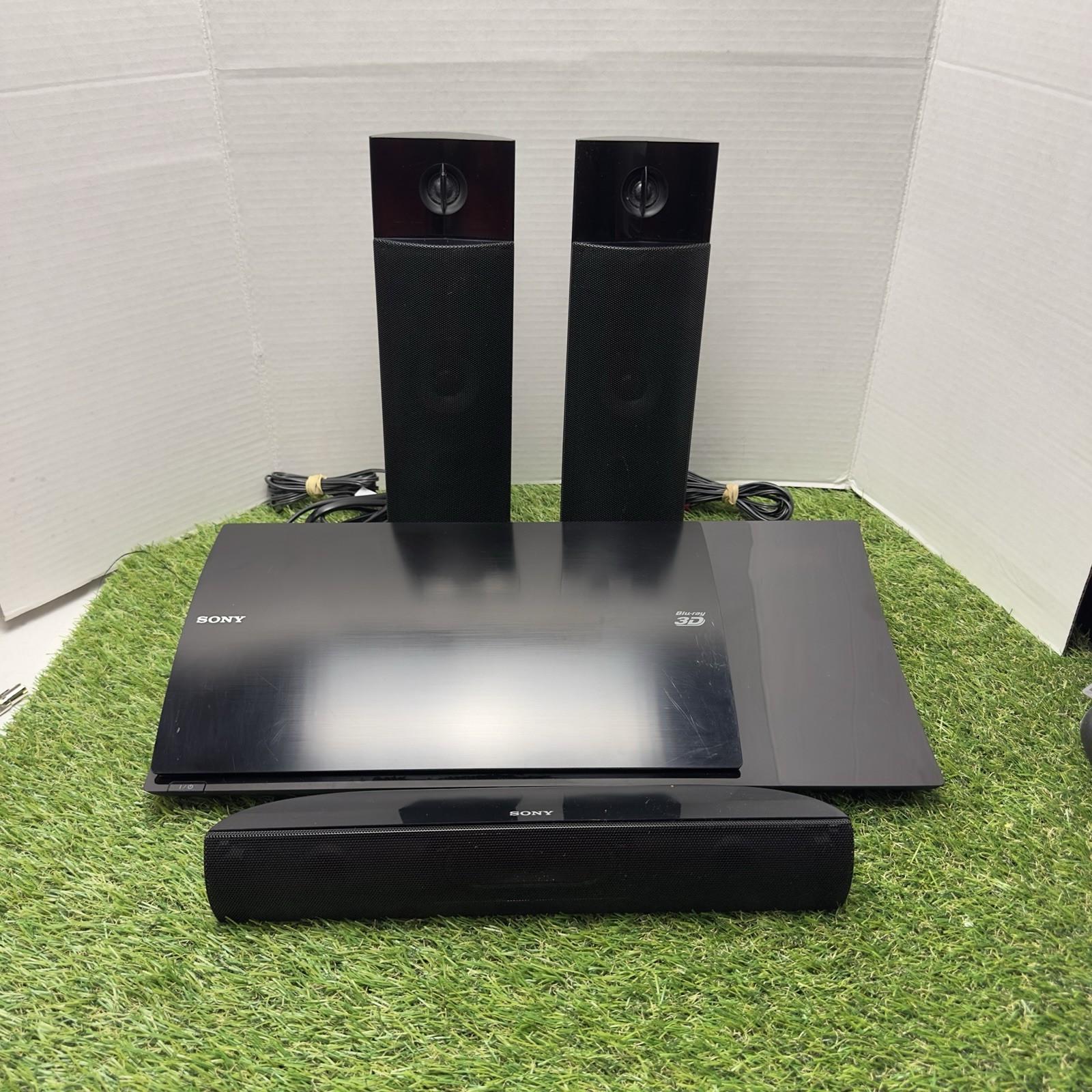 Sony BDV-T79 Blu-Ray 3D DVD Disc Home Theater System Surround Sound