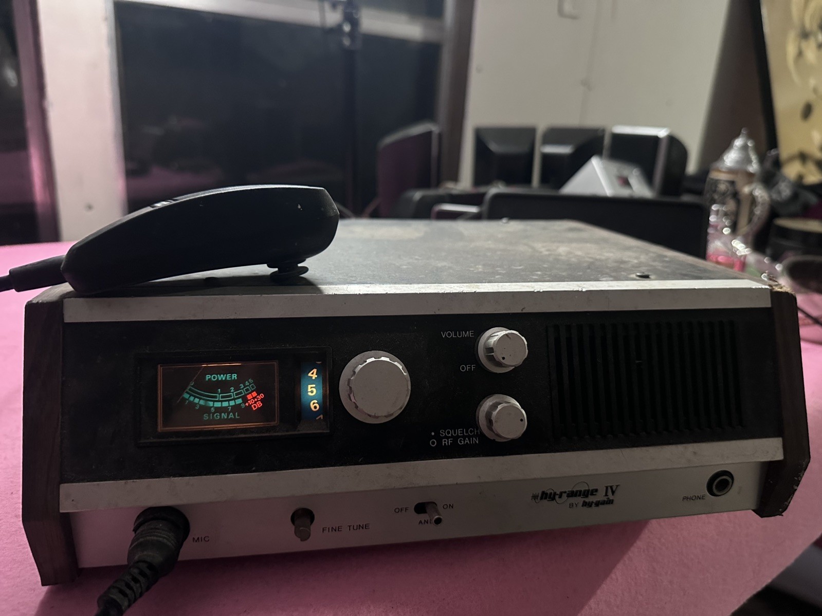 1975 Vintage Hy-Gain Hy-Range IV 23 Channel Base CB Station Radio