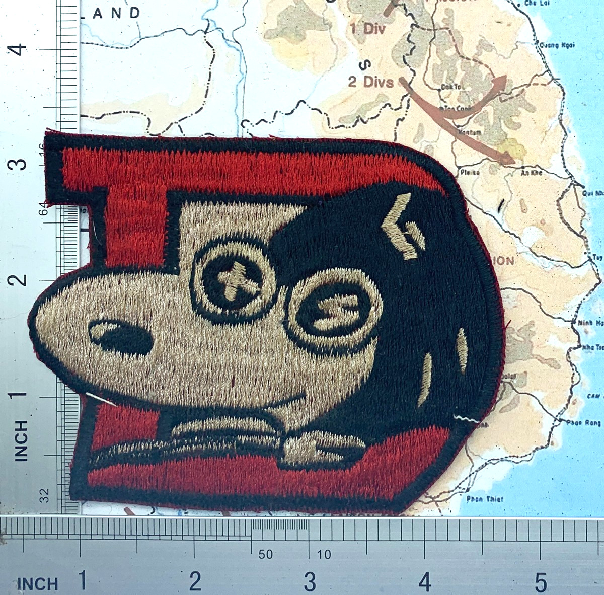 Patch , snoopy dog , usaf  , snoopy patch , t12-842