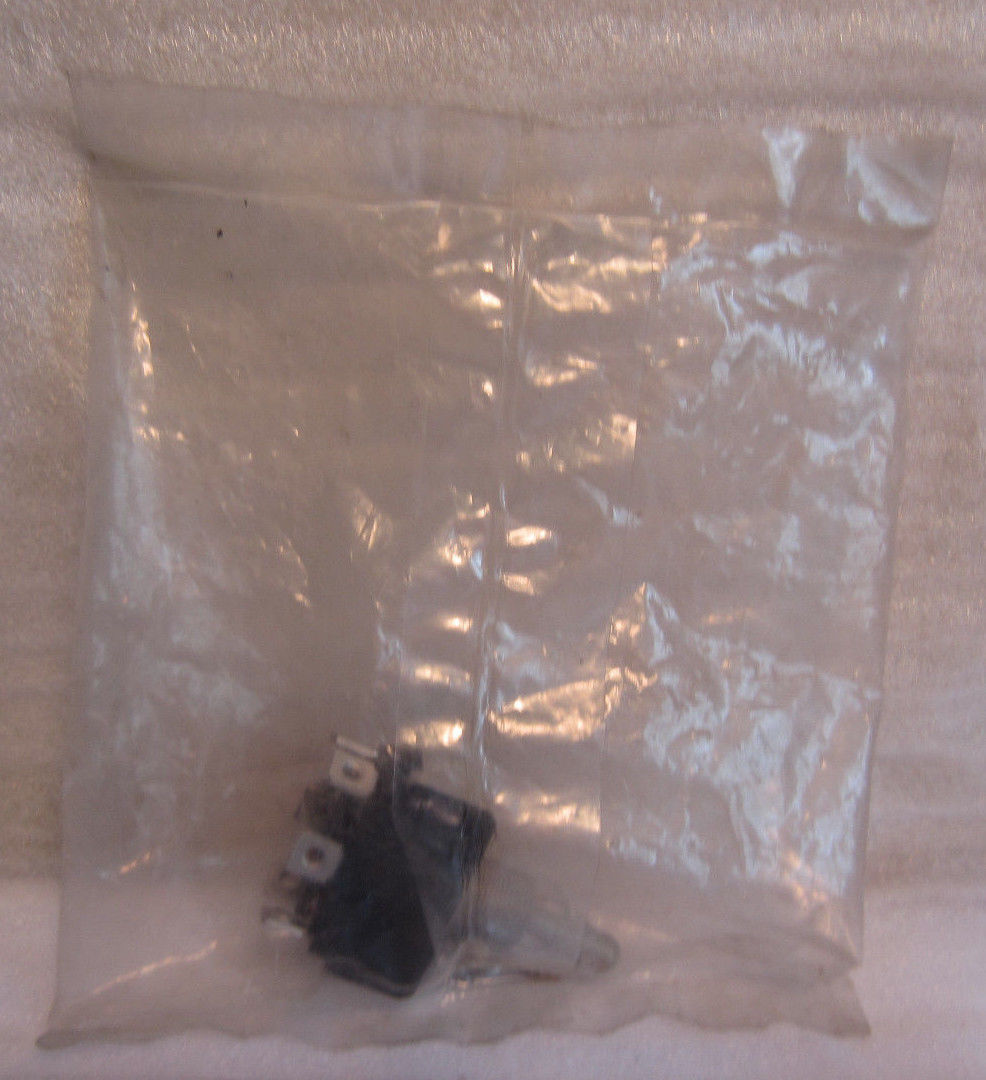Honeywell Microswitch S12TS1-7 512TS1-7 3-Position Toggle Switch 10A NOS
