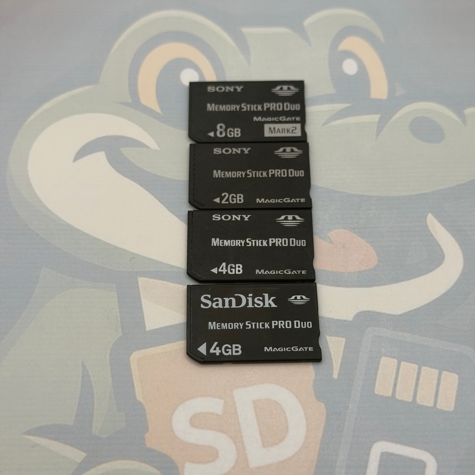 LOT of 4 SONY&SanDisk MemoryStickPRODuo - 8GB,4GBx2,2GB - Untested  - GC446